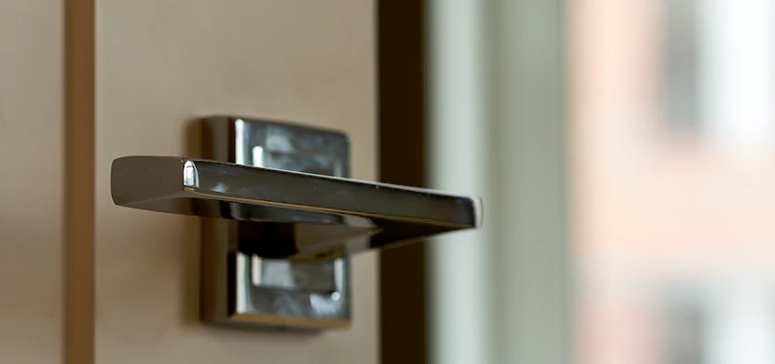 Door Lever Knob Repair in Bell, California