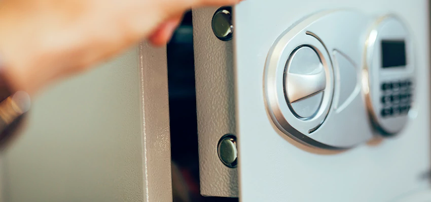 Fingerprint Safe Openers in Bell, CA