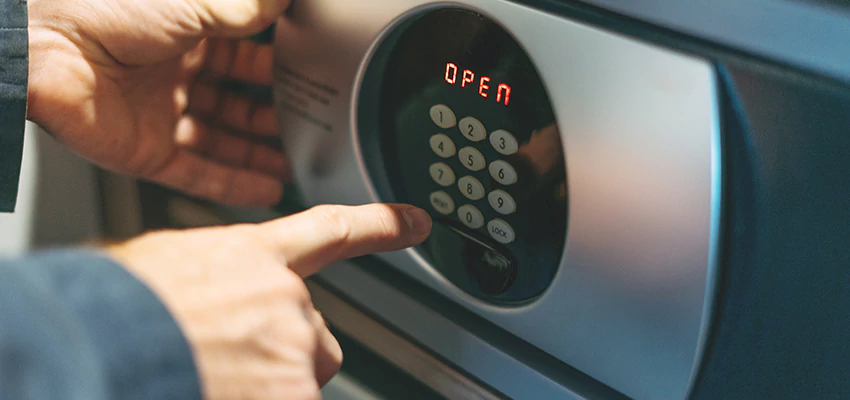 Cash Safe Openers in Bell, California