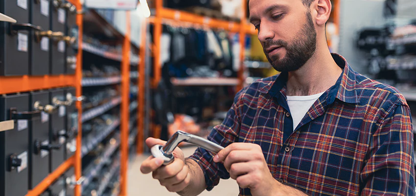 Locksmith For Retail Stores Lockout Services in Bell, California